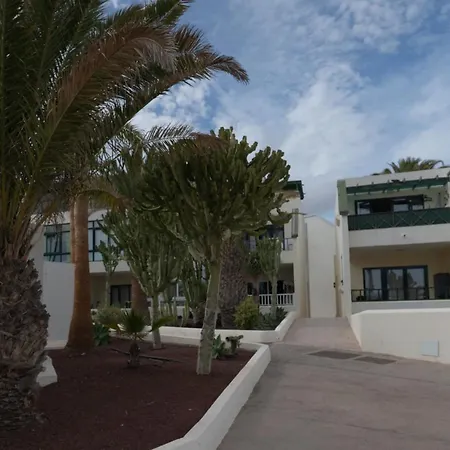 Suri Costa Teguise