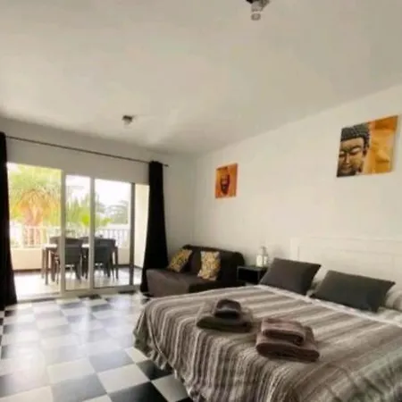Suri Apartment *